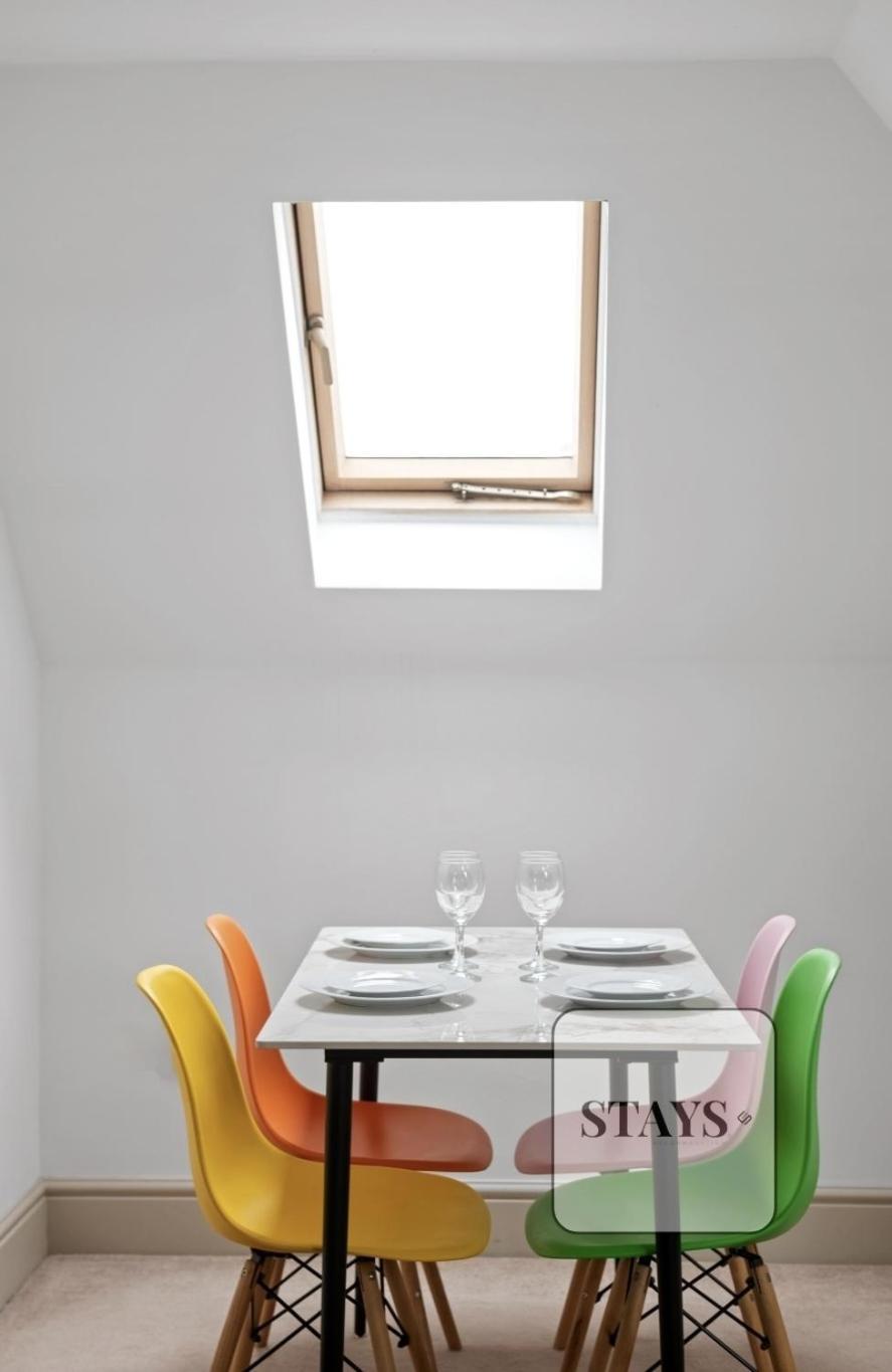 Cosy Apartment In Moulsham, Long Stays Welcome Chelmsford Kültér fotó